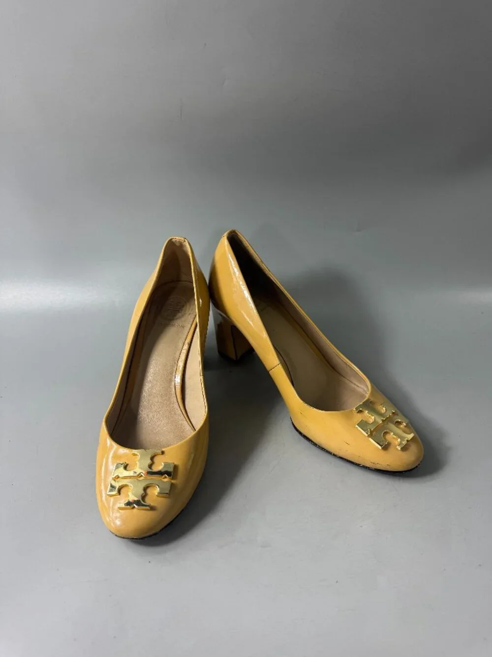 Tory Burch Designer Tan Patent Leather Heel Pumps Size 5 M